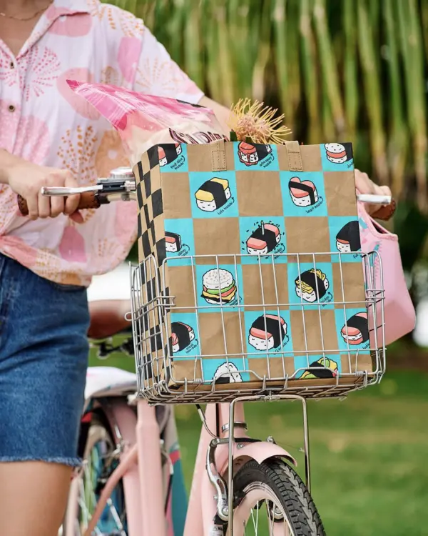 Close up of Musubi Bag
